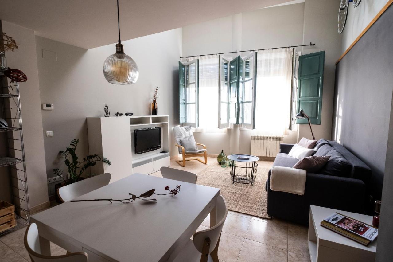 Bravissimo Home & Bike Херона Екстериор снимка