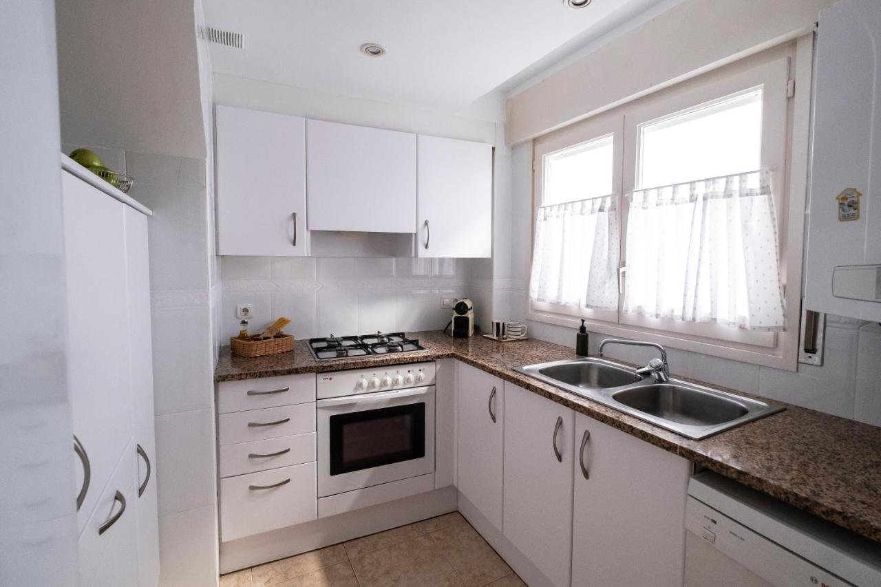 Bravissimo Home & Bike Херона Екстериор снимка